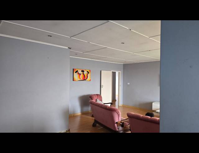 3 BEDROOM APARTMENT FOR SALE IN PELHAM